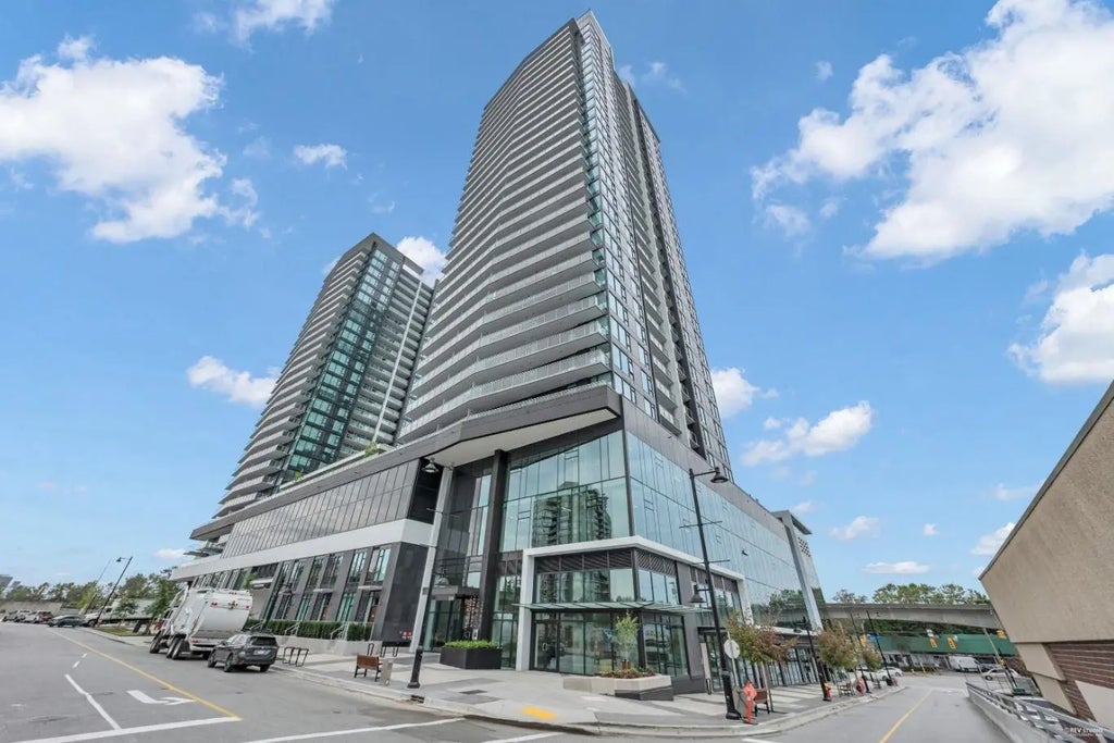 318 Alderson Avenue 910, Coquitlam