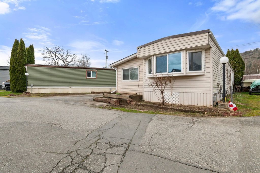 1884 Heath Road 11, Agassiz