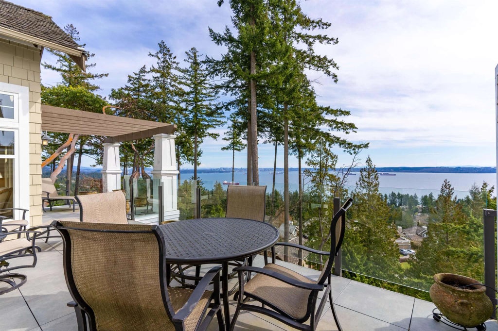 5110 Alderfeild Place 9, West Vancouver
