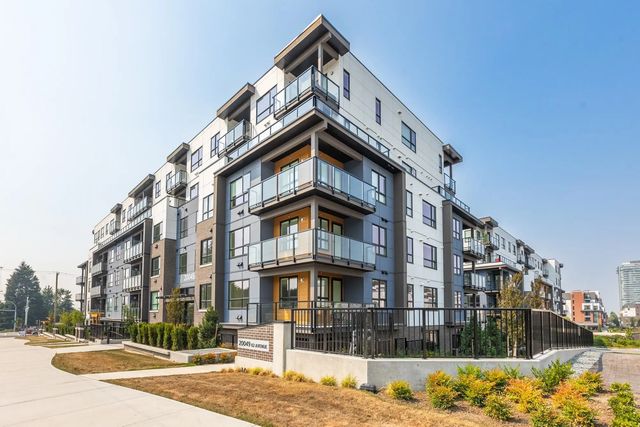 20049 82 Avenue B306, Langley