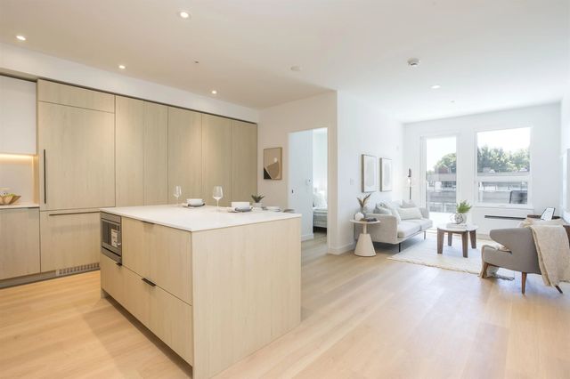 2471 St. George Street 407, Vancouver