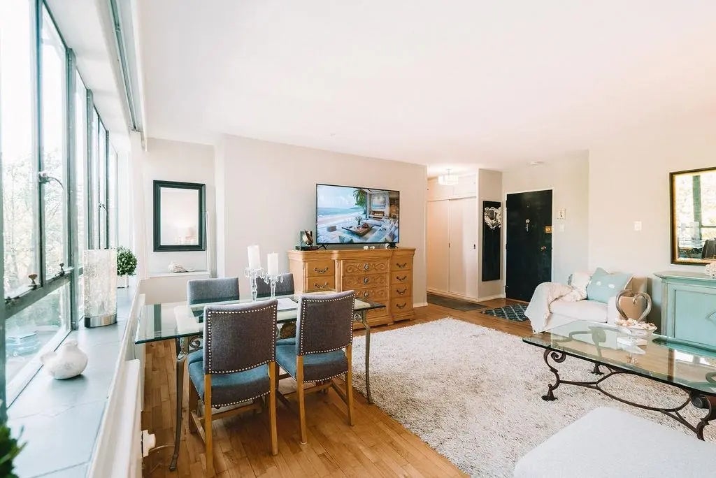 1445 Marpole Avenue 310, Vancouver