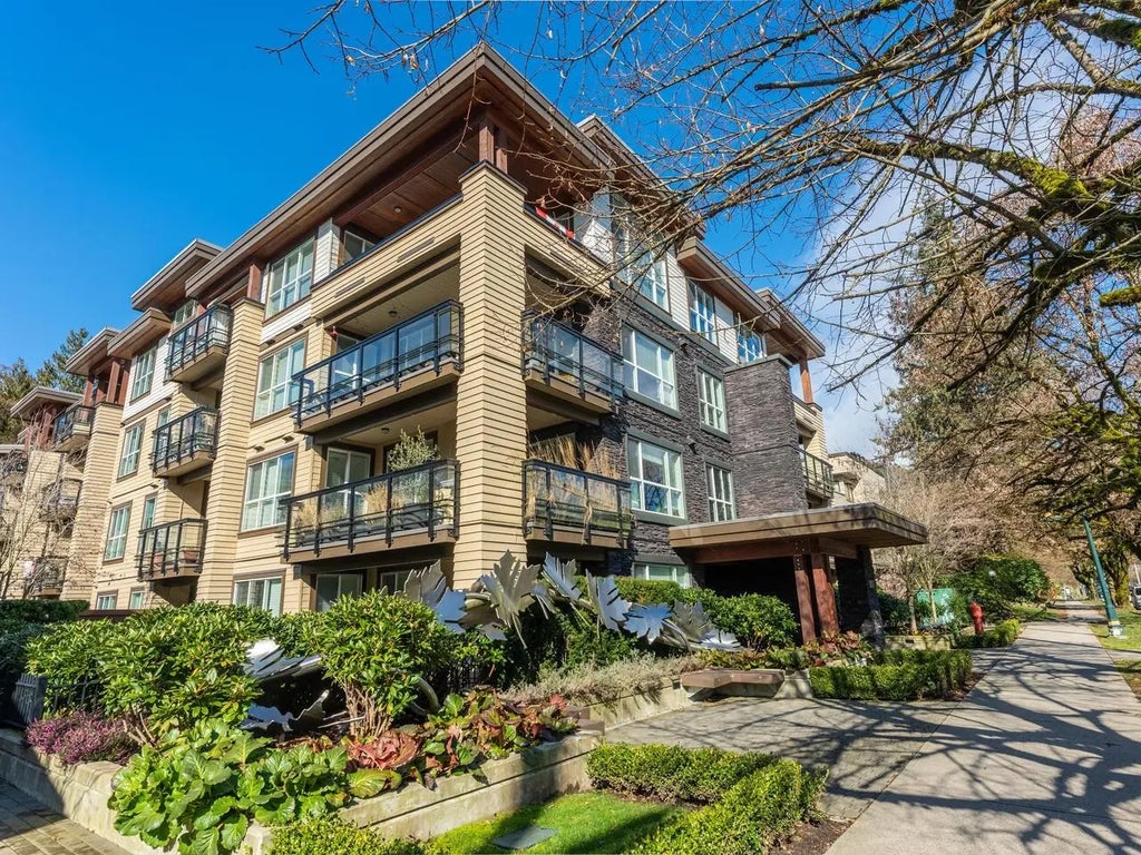 3205 Mountain Highway 113, North Vancouver