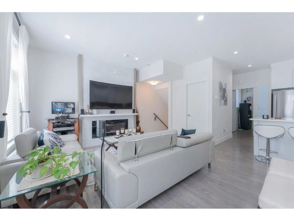 11267 133 Street 2, Surrey