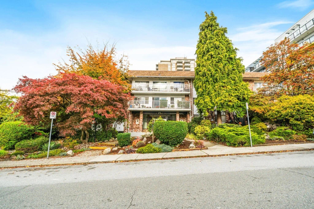 815 Fourth Avenue 202, New Westminster
