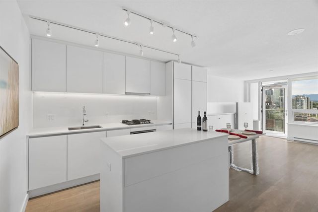 908 Quayside Drive 1901, New Westminster