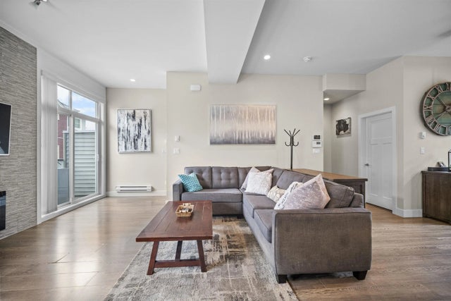 6945 185 Street 12, Surrey