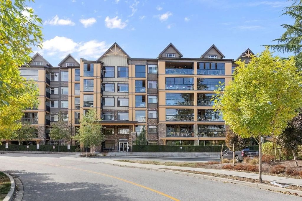 8157 207 Street 129, Langley