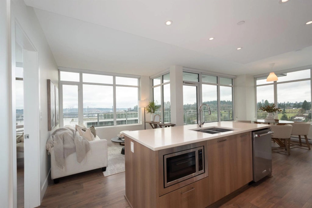 258 Nelson's Court 2102, New Westminster