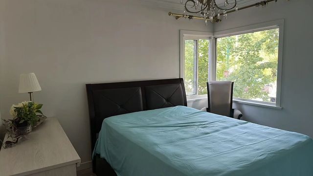 5669 Crown Street Upstair, Vancouver