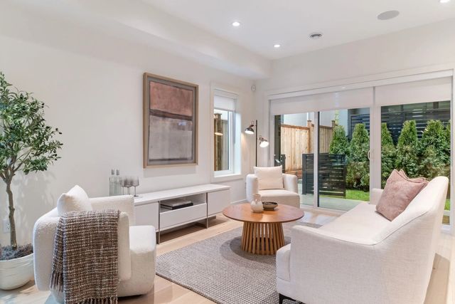 2539 Grant Street 2, Vancouver