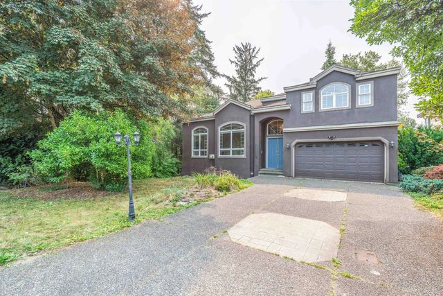 14036 90 Avenue, Surrey