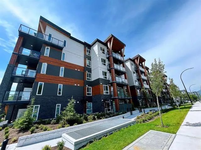 12109 223 Street 322, Maple Ridge