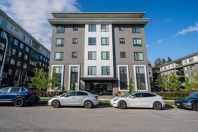 15825 85 Avenue 514, Surrey