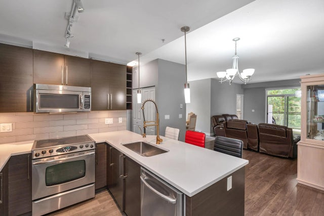 14358 60 Avenue 411, Surrey