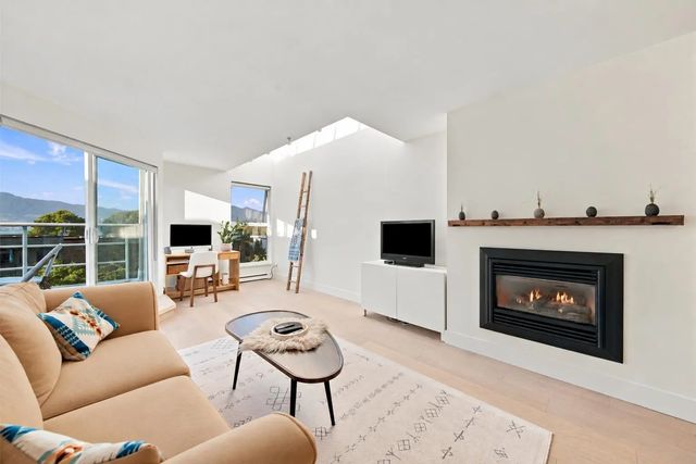 2240 York Avenue, Vancouver