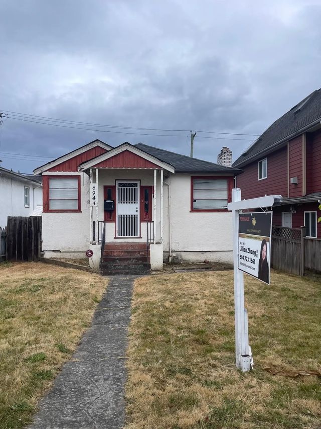 6944 E Main Street, Vancouver