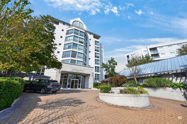 5860 Dover Crescent 109, Richmond