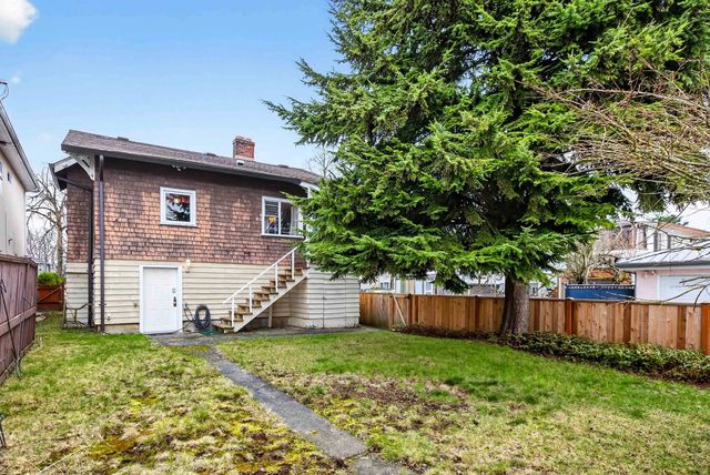 2284 E 45th Avenue, Vancouver