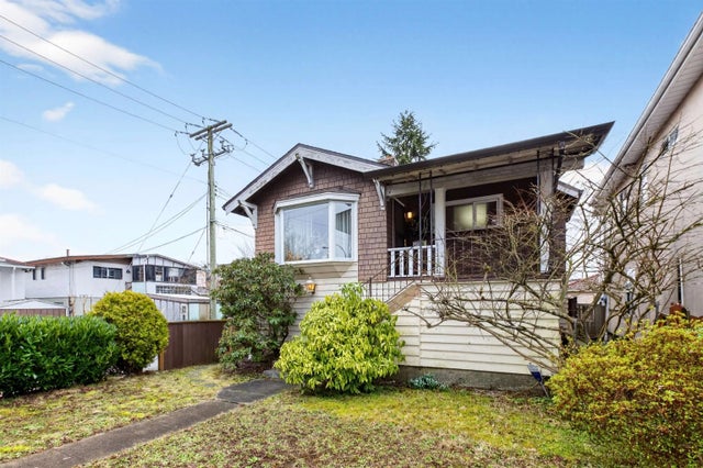 2284 E 45th Avenue, Vancouver