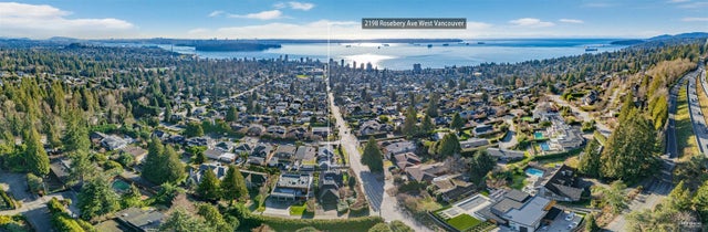 2198 Rosebery Avenue, West Vancouver