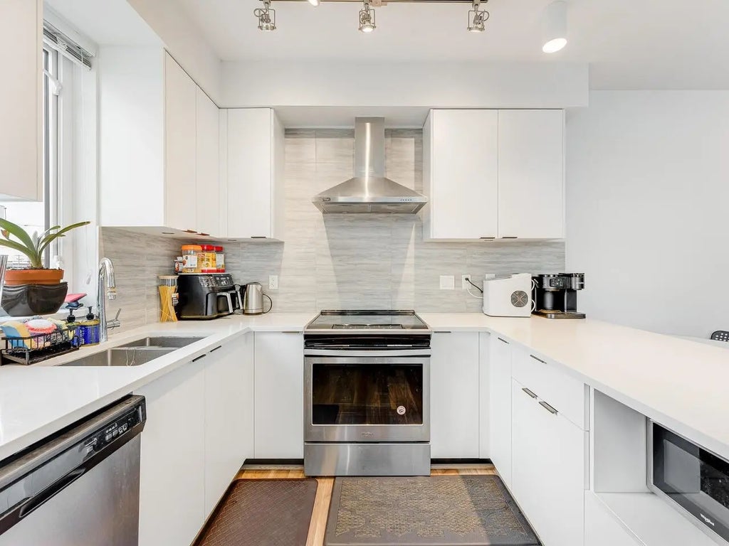 5355 Lane Street 212, Burnaby