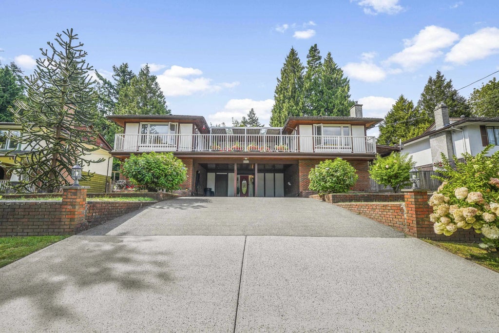 5174 Dennison Drive, Delta