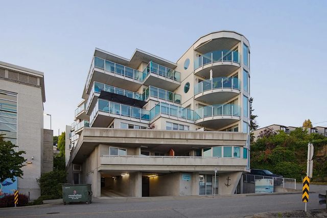 14955 Victoria Avenue 502, White Rock