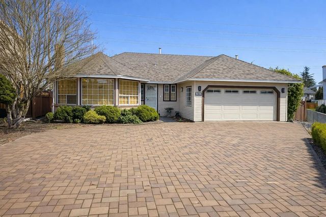 9496 160a Avenue, Surrey