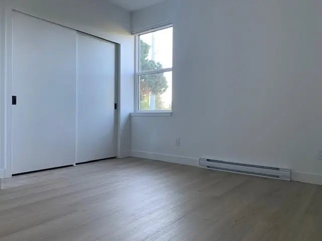 938 53a Street B, Delta