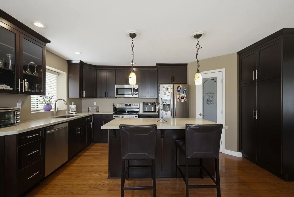 8219 Fujino Street, Mission