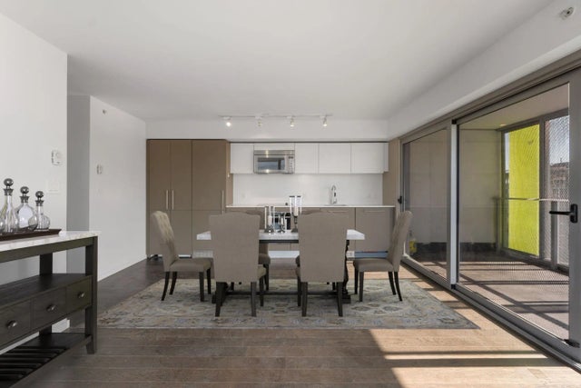 999 Seymour Street 2007, Vancouver