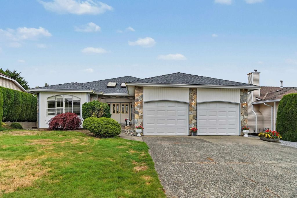 16155 16a Avenue, Surrey