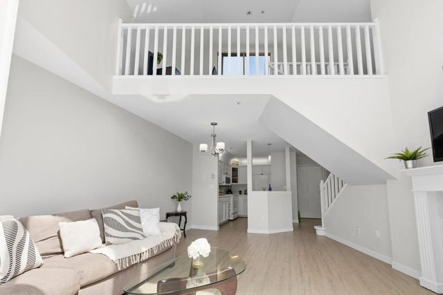 60 Richmond Street 503, New Westminster
