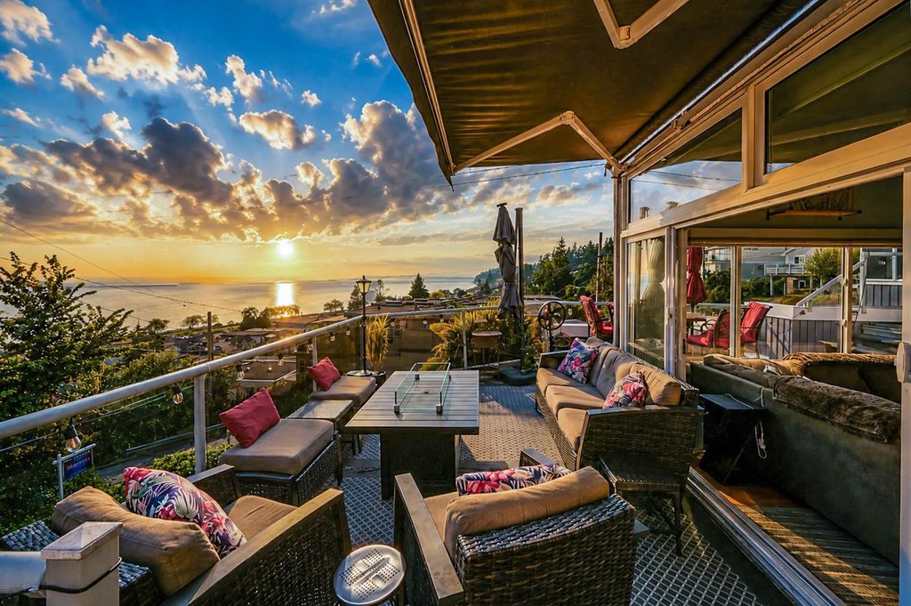 1246 Oxford Street, White Rock