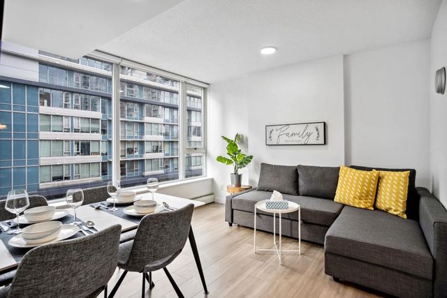 618 Abbott Street 605, Vancouver