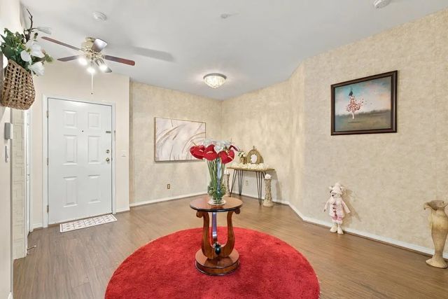 12088 66 Avenue 101, Surrey