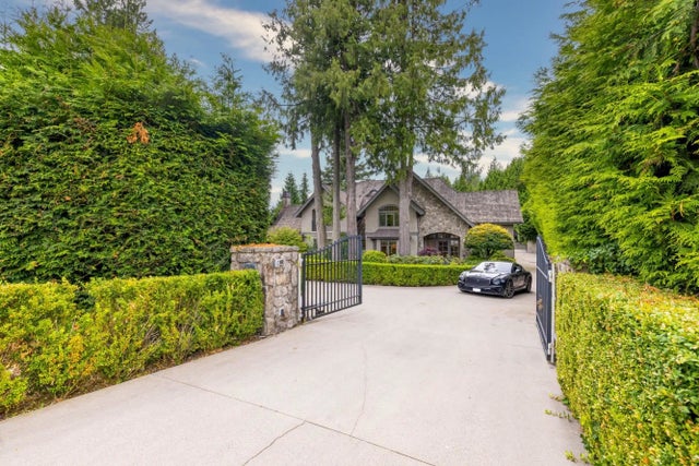 920 Pyrford Road, West Vancouver