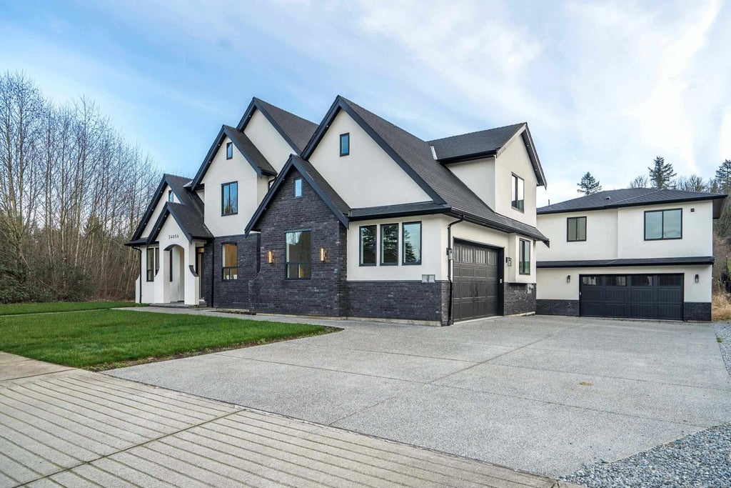 34054 Hundert Crescent, Mission