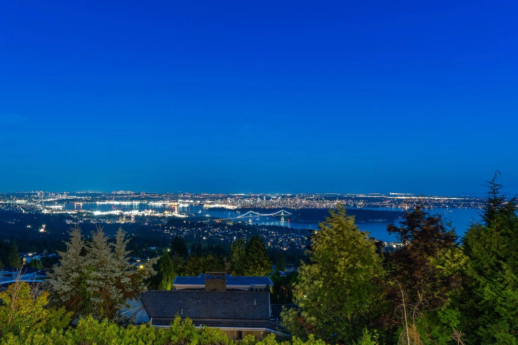 1521 Chartwell Drive, West Vancouver