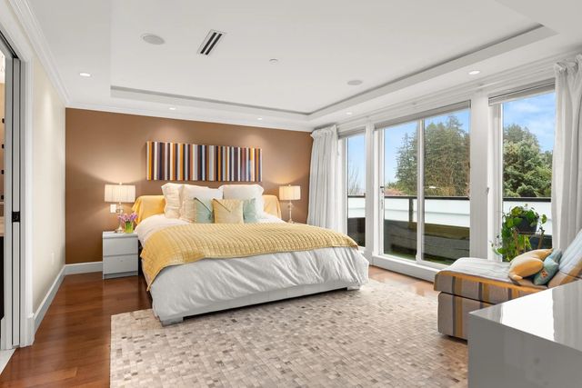 1041 W 58th Avenue, Vancouver