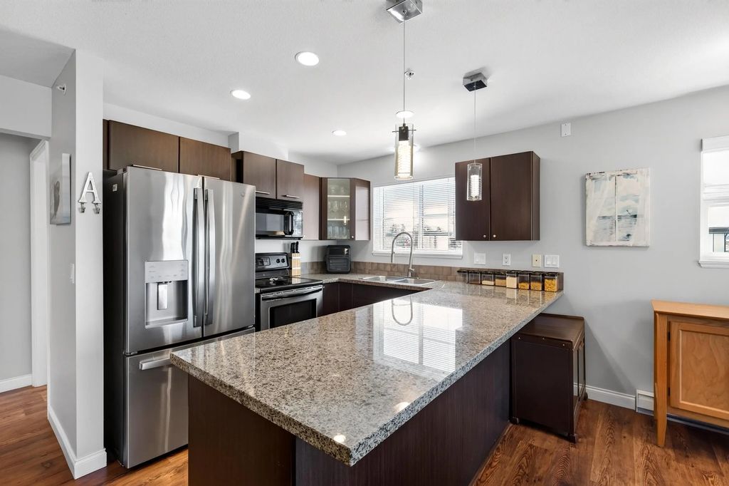 5488 198 Street 412, Langley