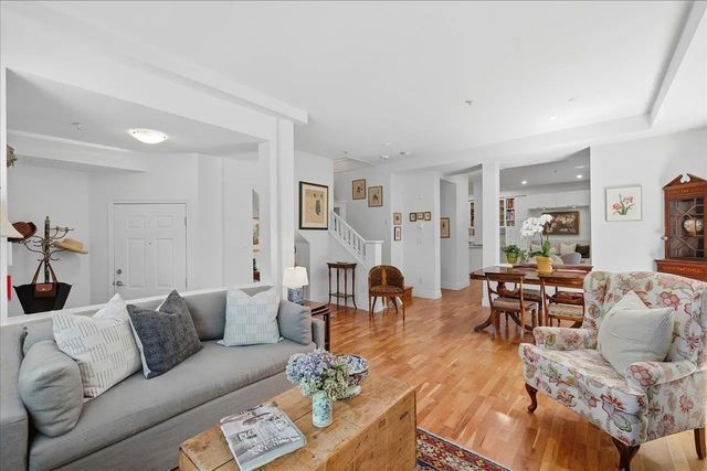 5605 Hampton Place 13, Vancouver