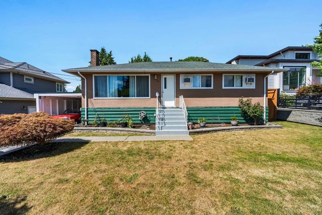 2119 Monterey Avenue, Coquitlam