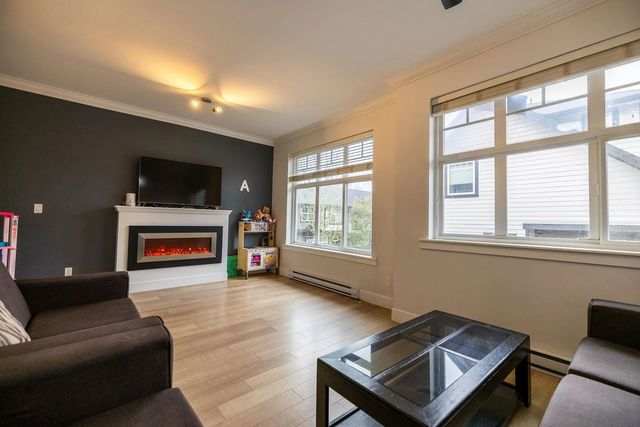 6350 142 Street 7, Surrey