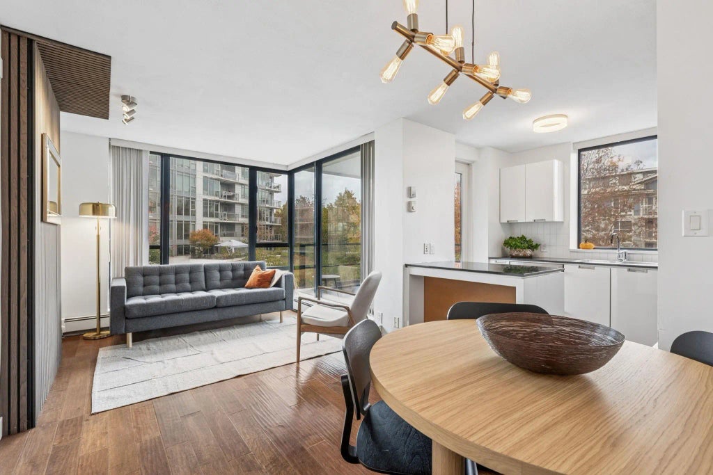 151 W 2nd Street 605, North Vancouver