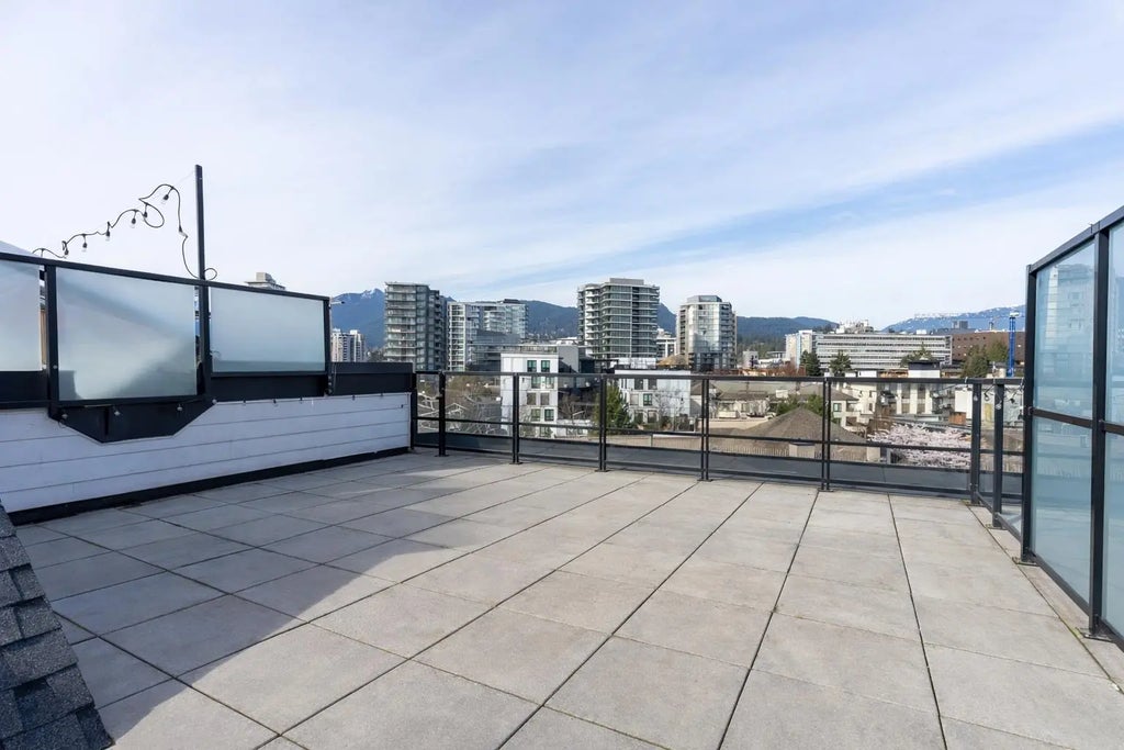 108 E 8th Street 611, North Vancouver