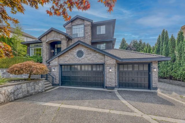 3067 Plateau Boulevard, Coquitlam
