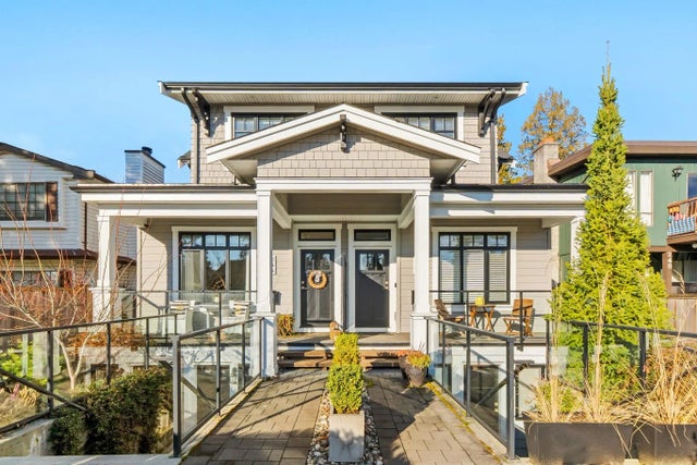 244 E 18th Street, North Vancouver