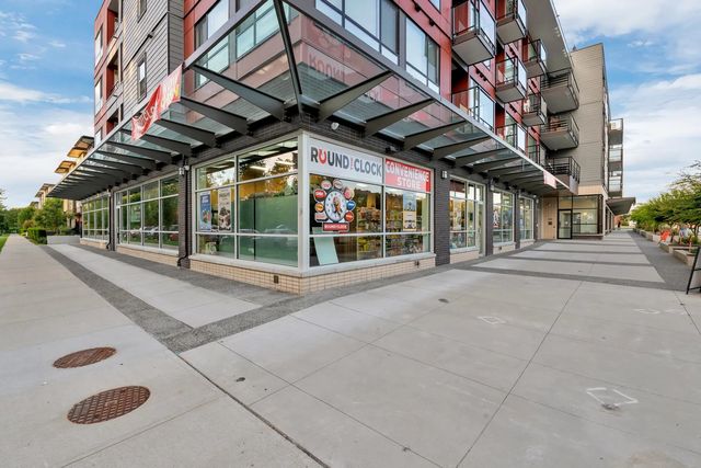 18811 72 Avenue 214, Surrey